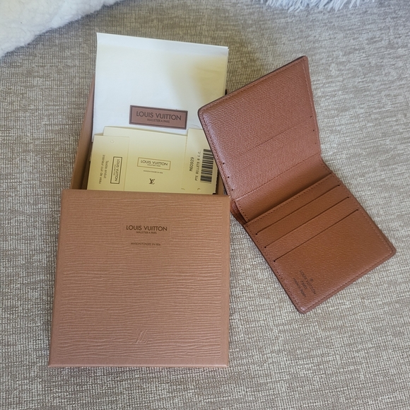 Authentic LOUIS VUITTON Monogram Canvas Leather Card Bifold Wallet
